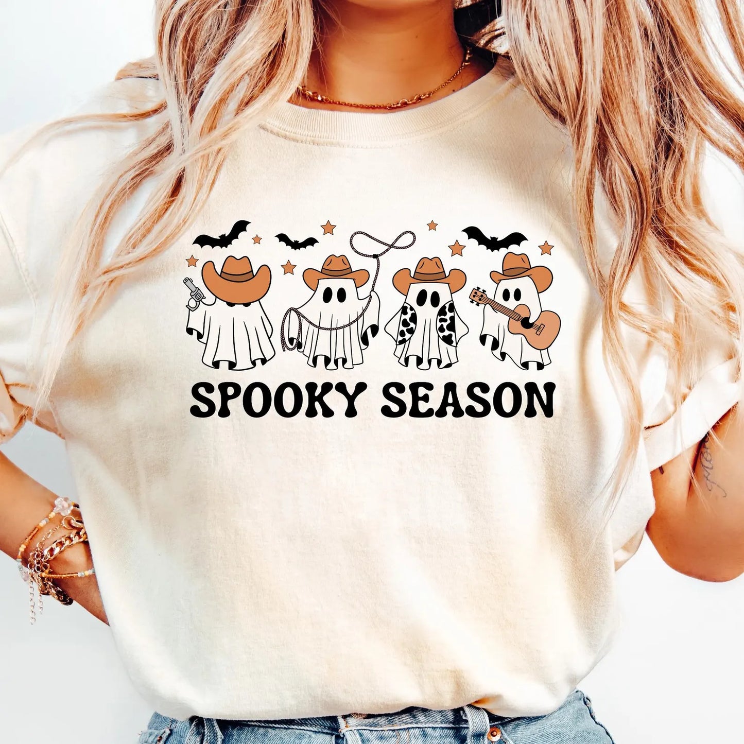 SPOOKY SEASON COWBOY GHOST - GILDAN TEE