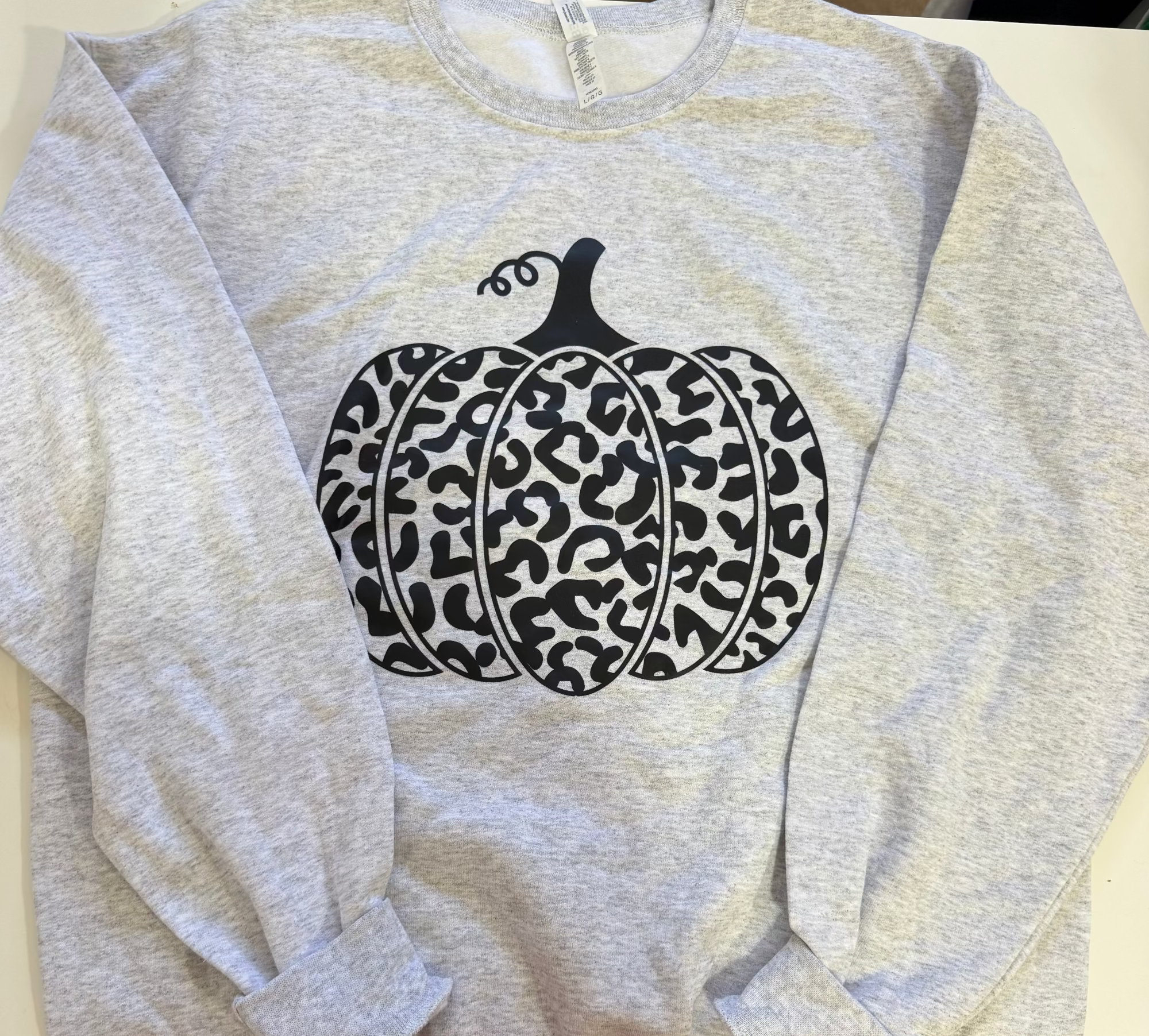 CLEARANCE SALE -  CHEETAH PUMPKIN CREW